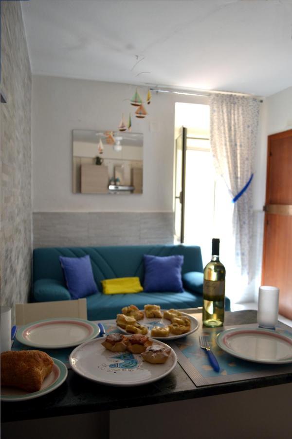 부게루 Via Marina 19 - Casa Sul Mare. 빌라 외부 사진